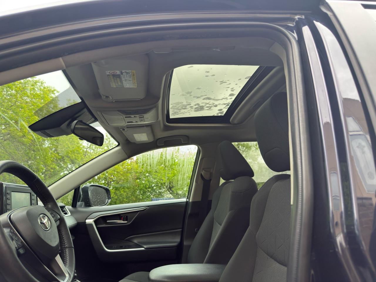 2020 Toyota RAV4 LE AWD - Photo #11