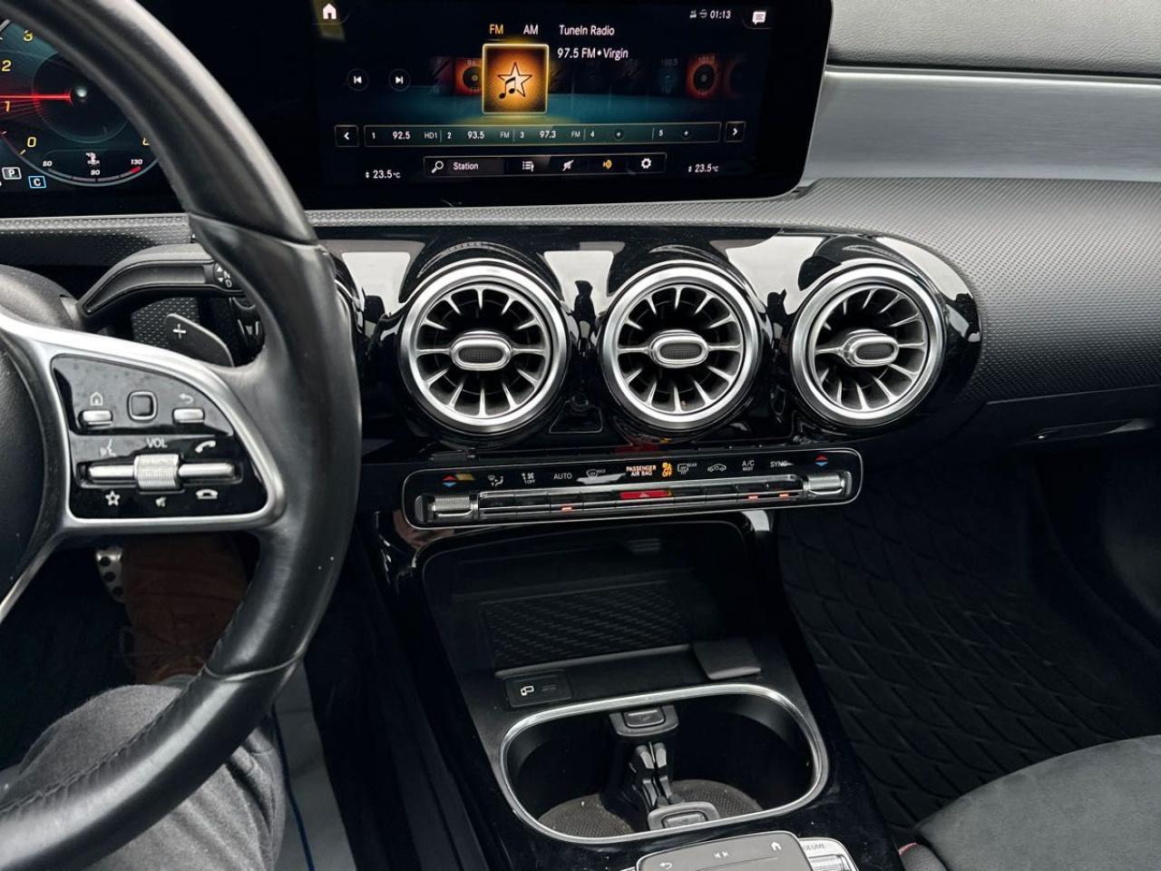 2019 Mercedes-Benz A-Class A 250 - Photo #9