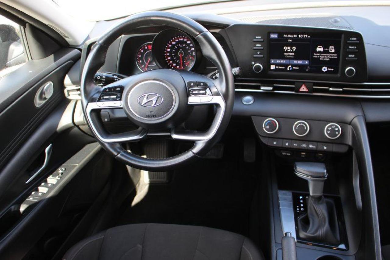 2022 Hyundai Elantra Preferred*Heated Seats*CarPlay*Rear Cam*2.0L-4cyl - Photo #18