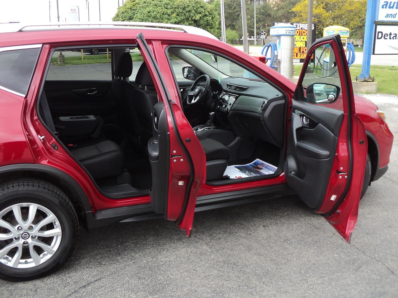 2017 Nissan Rogue SV AWD SUV 2.5L4cylRemoteStartHeatedSeatsBackUpCam - Photo #11