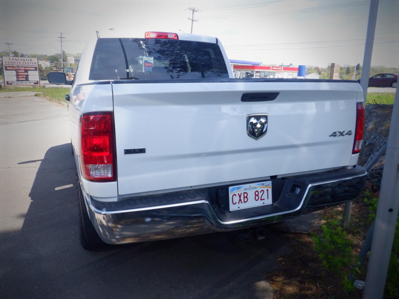 2023 RAM 1500 Classic SLT - Photo #9