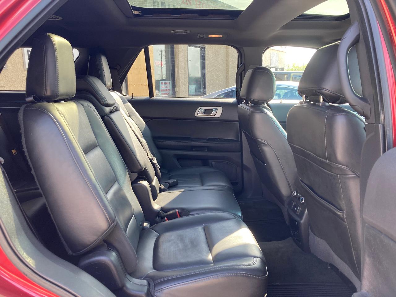 2015 Ford Explorer LIMITED - Photo #12