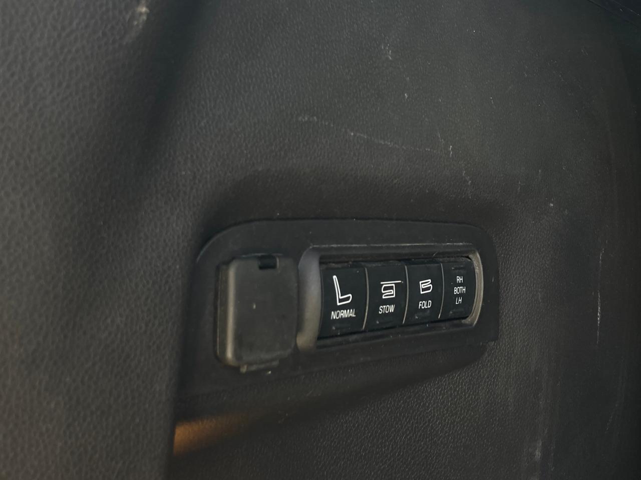 1748105659