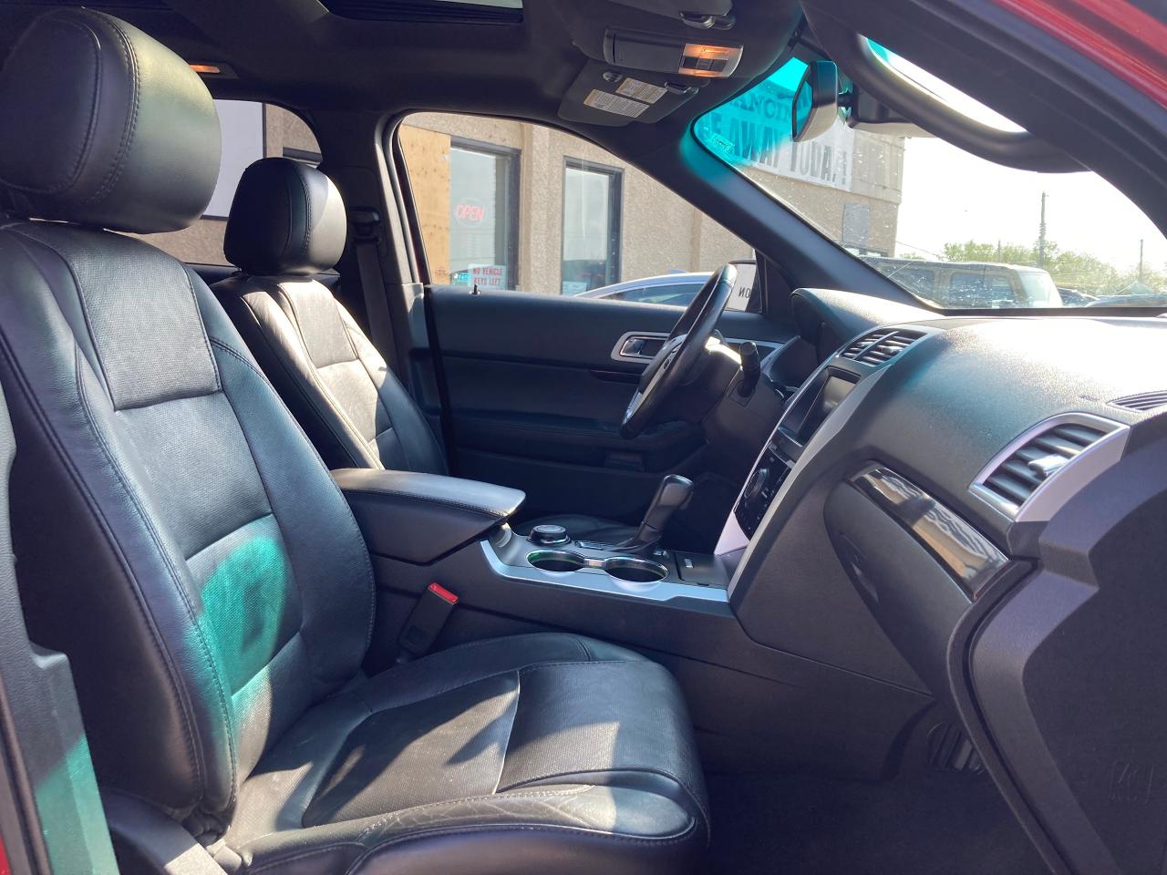 2015 Ford Explorer LIMITED - Photo #10