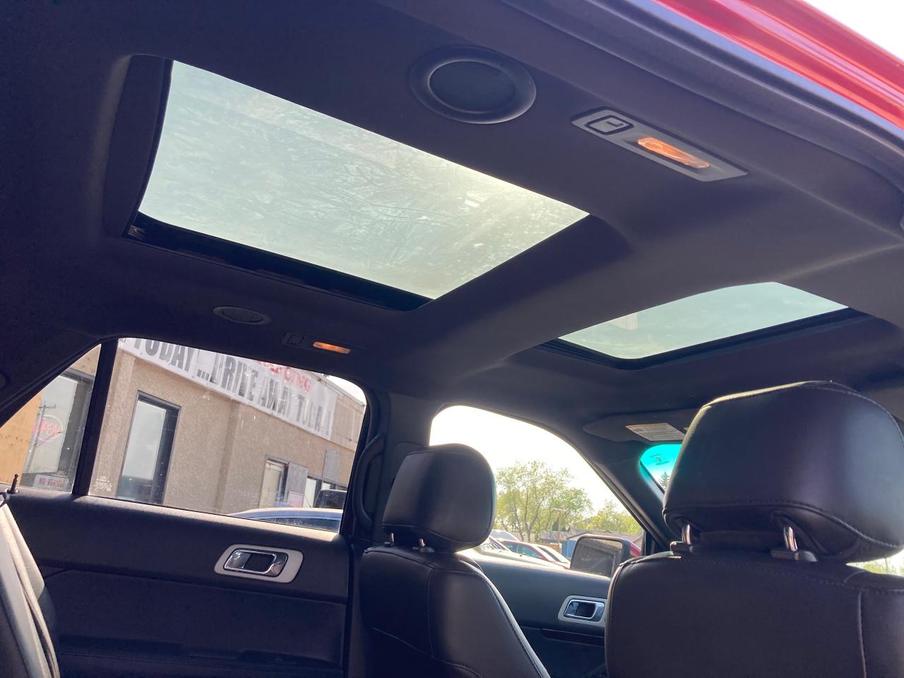 2015 Ford Explorer LIMITED - Photo #25