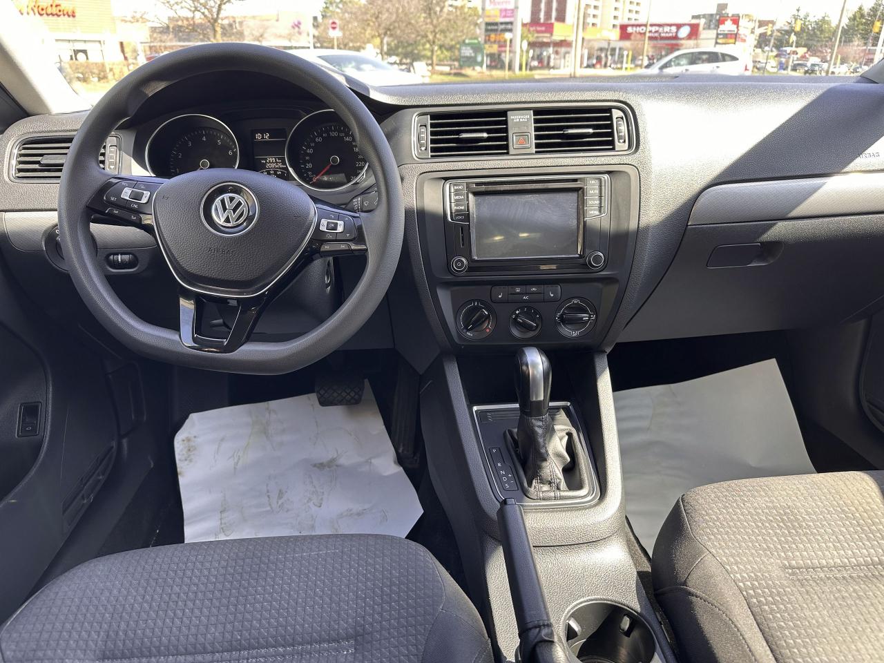 2017 Volkswagen Jetta TRENDLINE+ - Photo #6