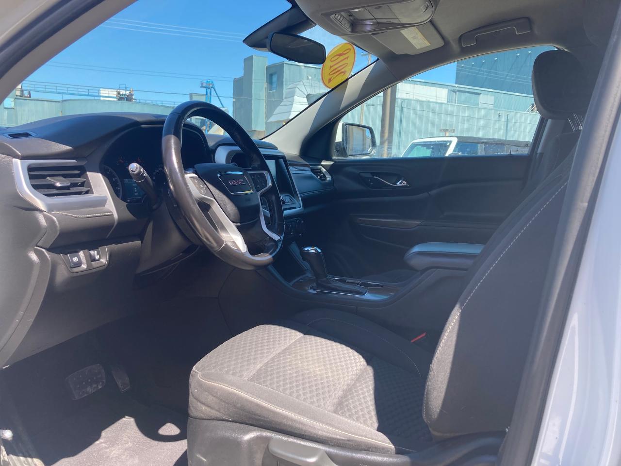 2018 GMC Acadia SLE - Photo #6