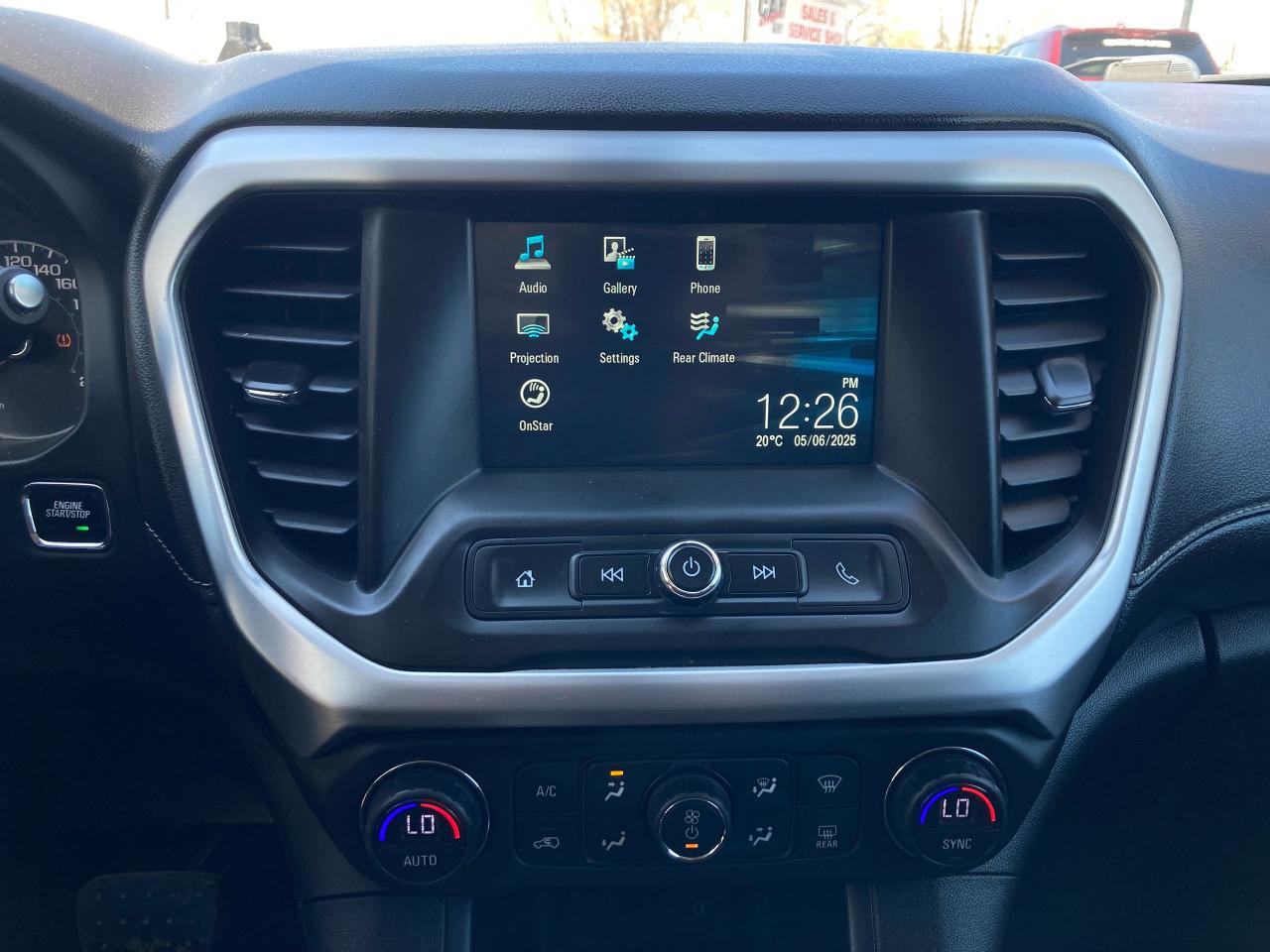 2018 GMC Acadia SLE - Photo #12