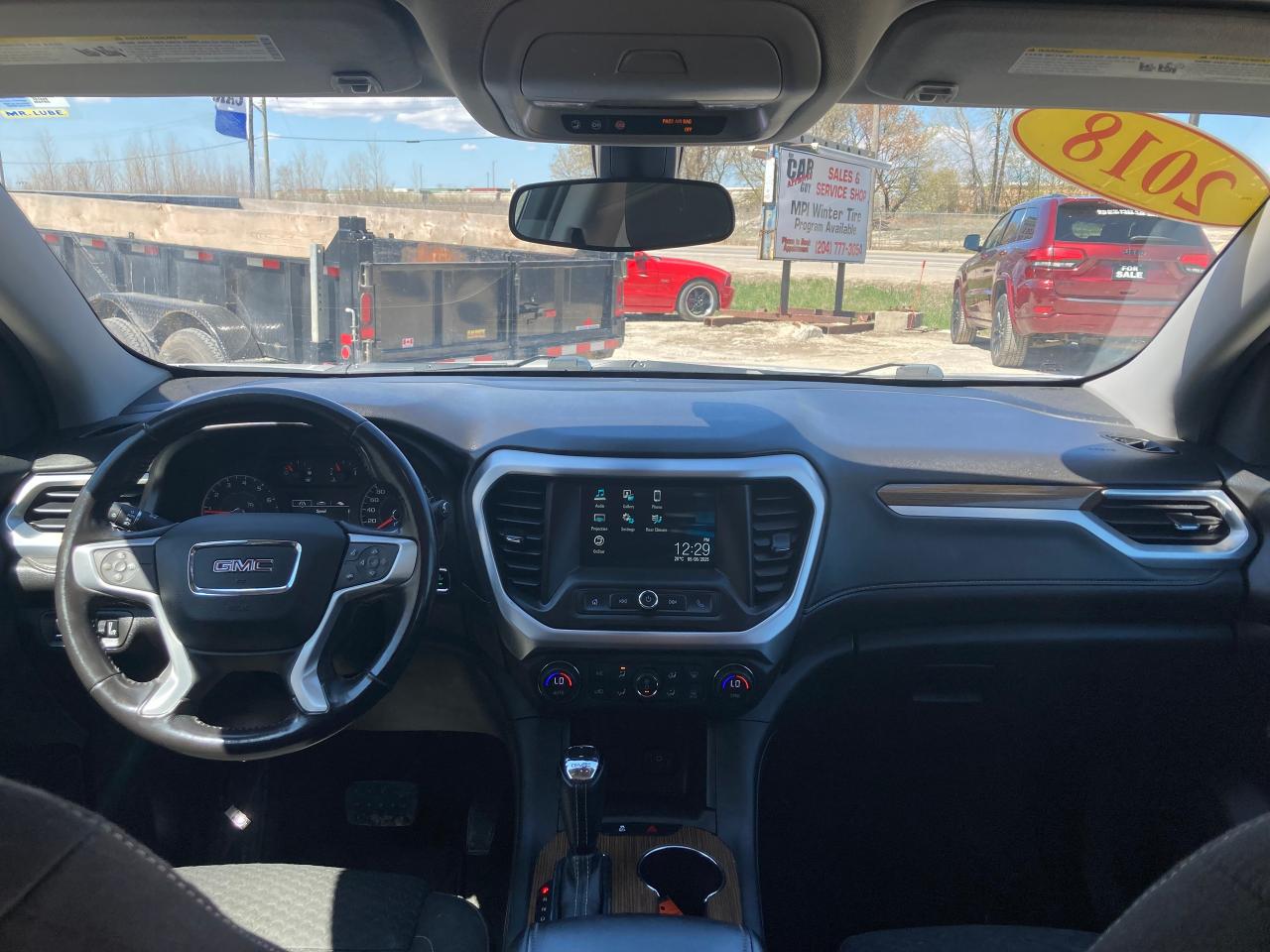 2018 GMC Acadia SLE - Photo #4