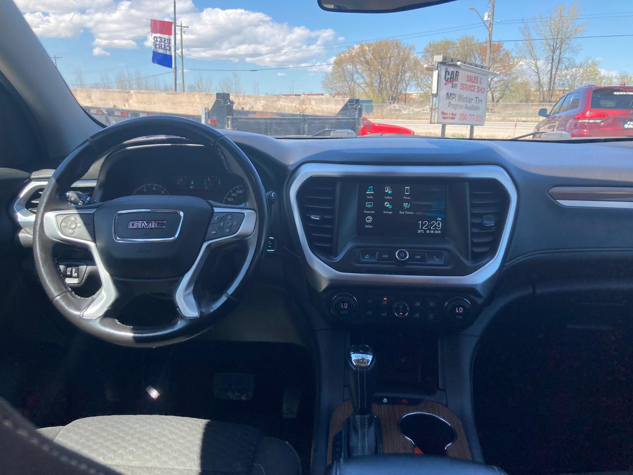 2018 GMC Acadia SLE - Photo #5