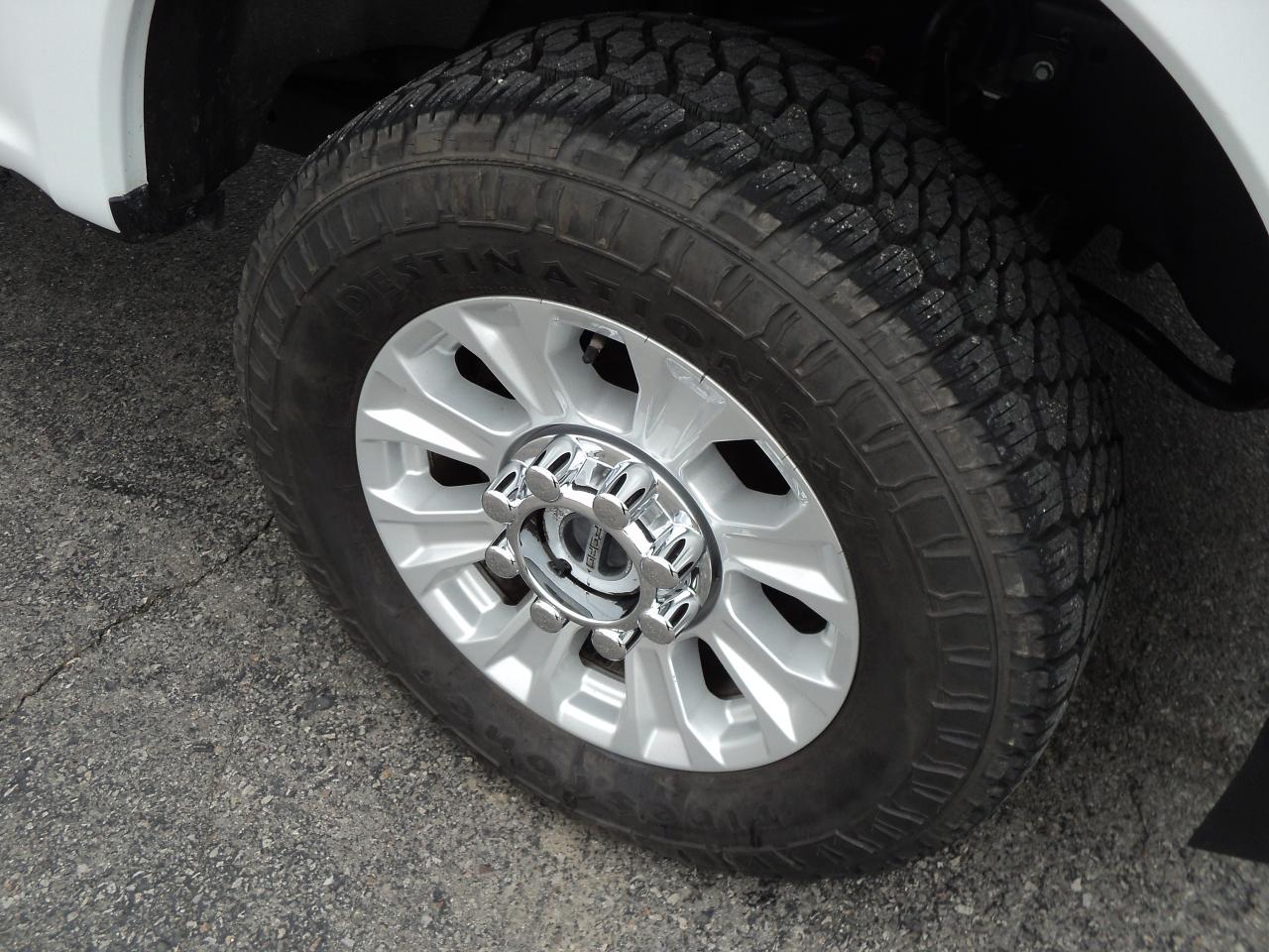 2020 Ford F-250 XLT CrewCab 4WD 6.2L8cylGas 6.75' Box BackUpCam - Photo #30