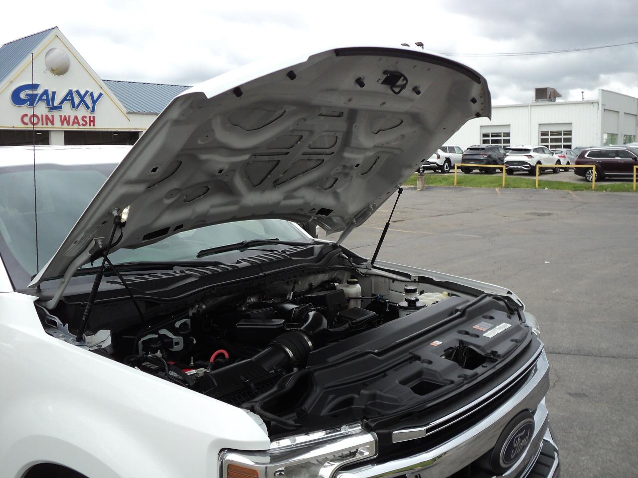 2020 Ford F-250 XLT CrewCab 4WD 6.2L8cylGas 6.75' Box BackUpCam - Photo #33
