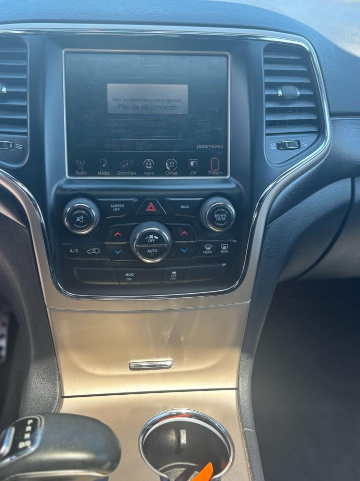 2015 Jeep Grand Cherokee Laredo - Photo #12