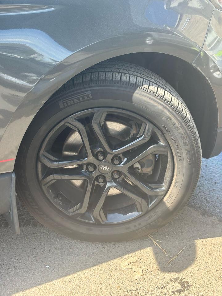 2018 Ford Edge SEL - Photo #18