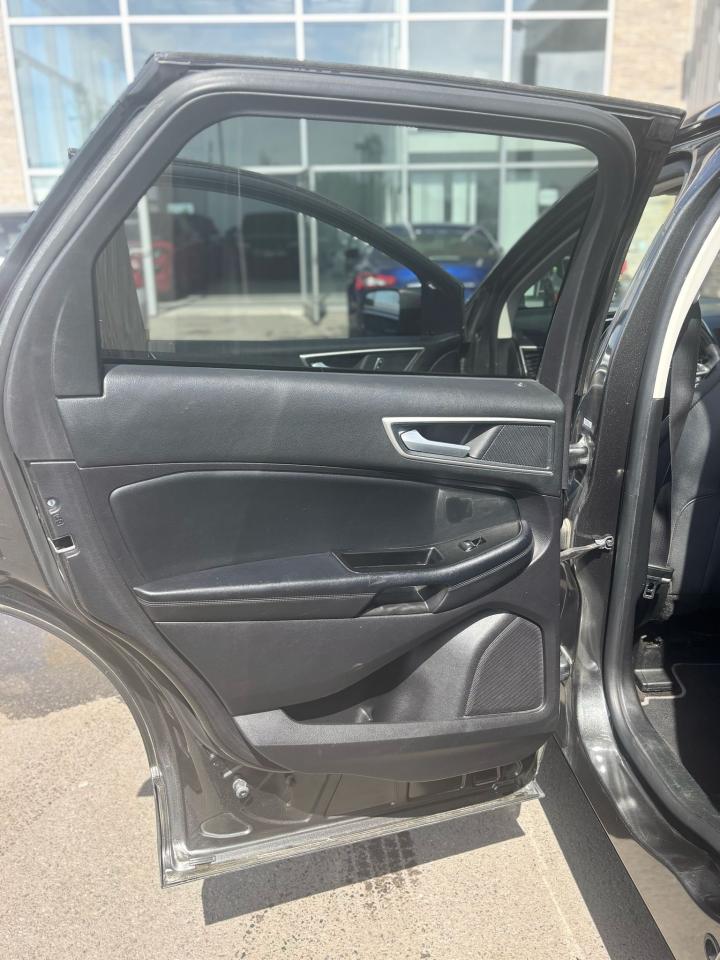 2018 Ford Edge SEL - Photo #4