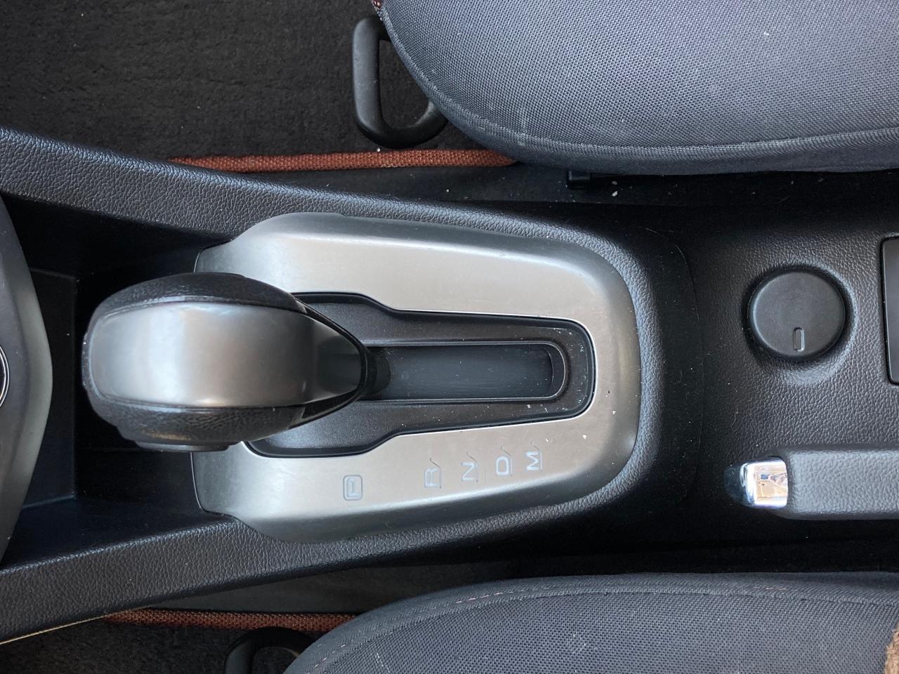 2014 Chevrolet Sonic LT - Photo #18