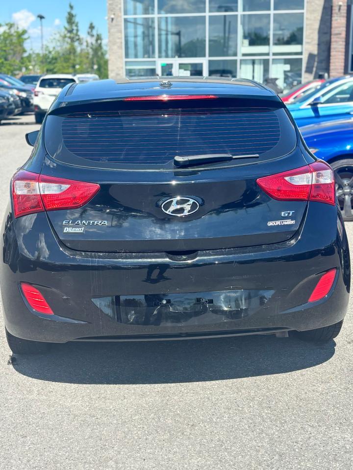 2016 Hyundai Elantra GT GL - Photo #4