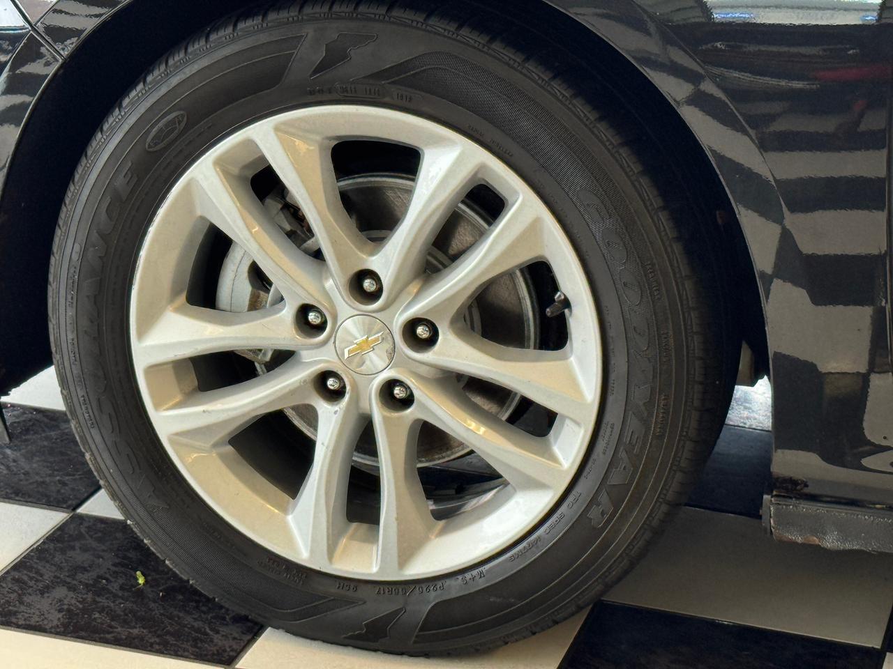 2018 Chevrolet Malibu LT+New Brakes+Camera+Remote Start+CLEAN CARFAX Photo