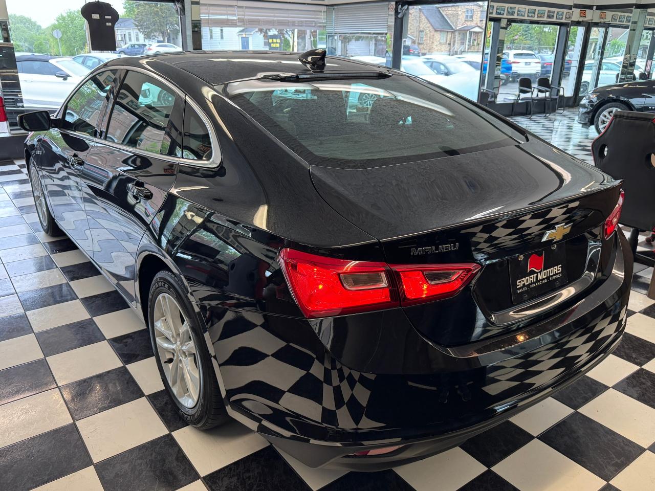 2018 Chevrolet Malibu LT+New Brakes+Camera+Remote Start+CLEAN CARFAX Photo3
