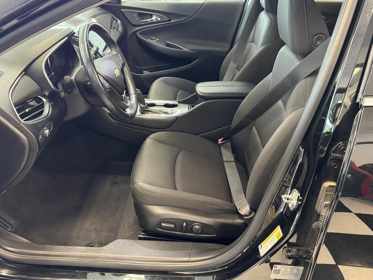 2018 Chevrolet Malibu LT+New Brakes+Camera+Remote Start+CLEAN CARFAX Photo