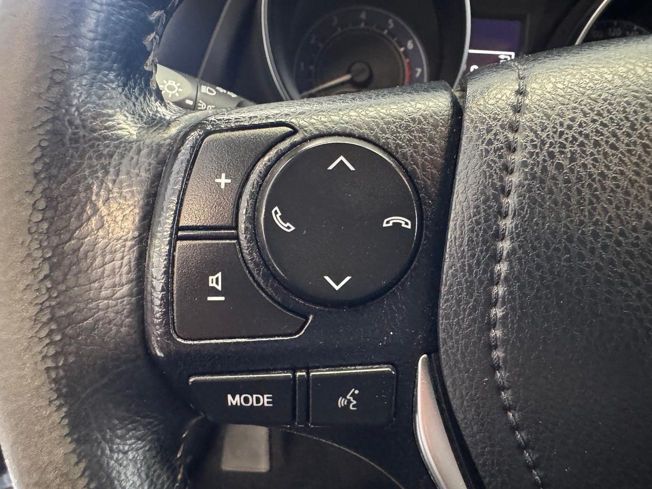 2017 Toyota Corolla iM New Tires+Camera+Heated Seats+Tinted+ACCIDENT FREE Photo