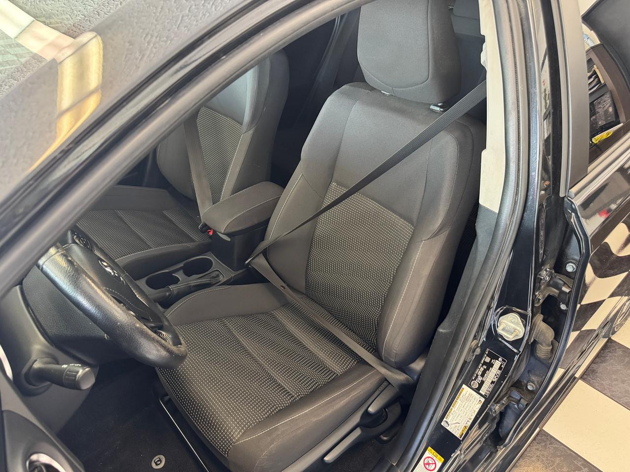 2017 Toyota Corolla iM New Tires+Camera+Heated Seats+Tinted+ACCIDENT FREE Photo