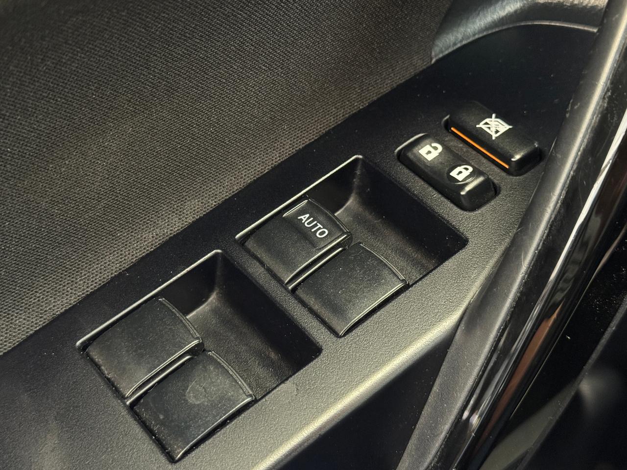 2017 Toyota Corolla iM New Tires+Camera+Heated Seats+Tinted+ACCIDENT FREE Photo