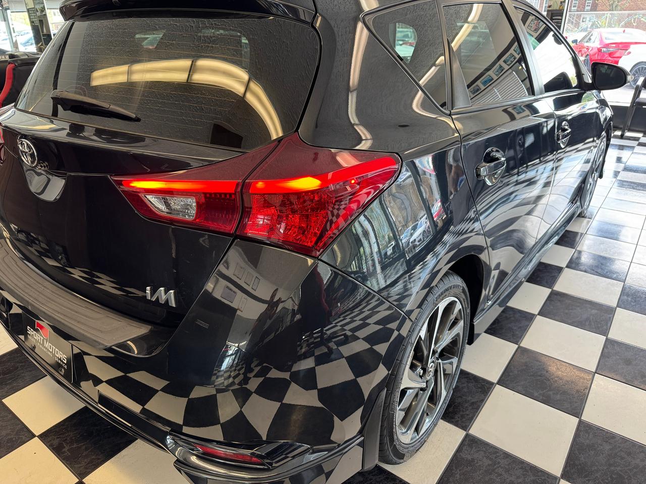 2017 Toyota Corolla iM New Tires+Camera+Heated Seats+Tinted+ACCIDENT FREE Photo