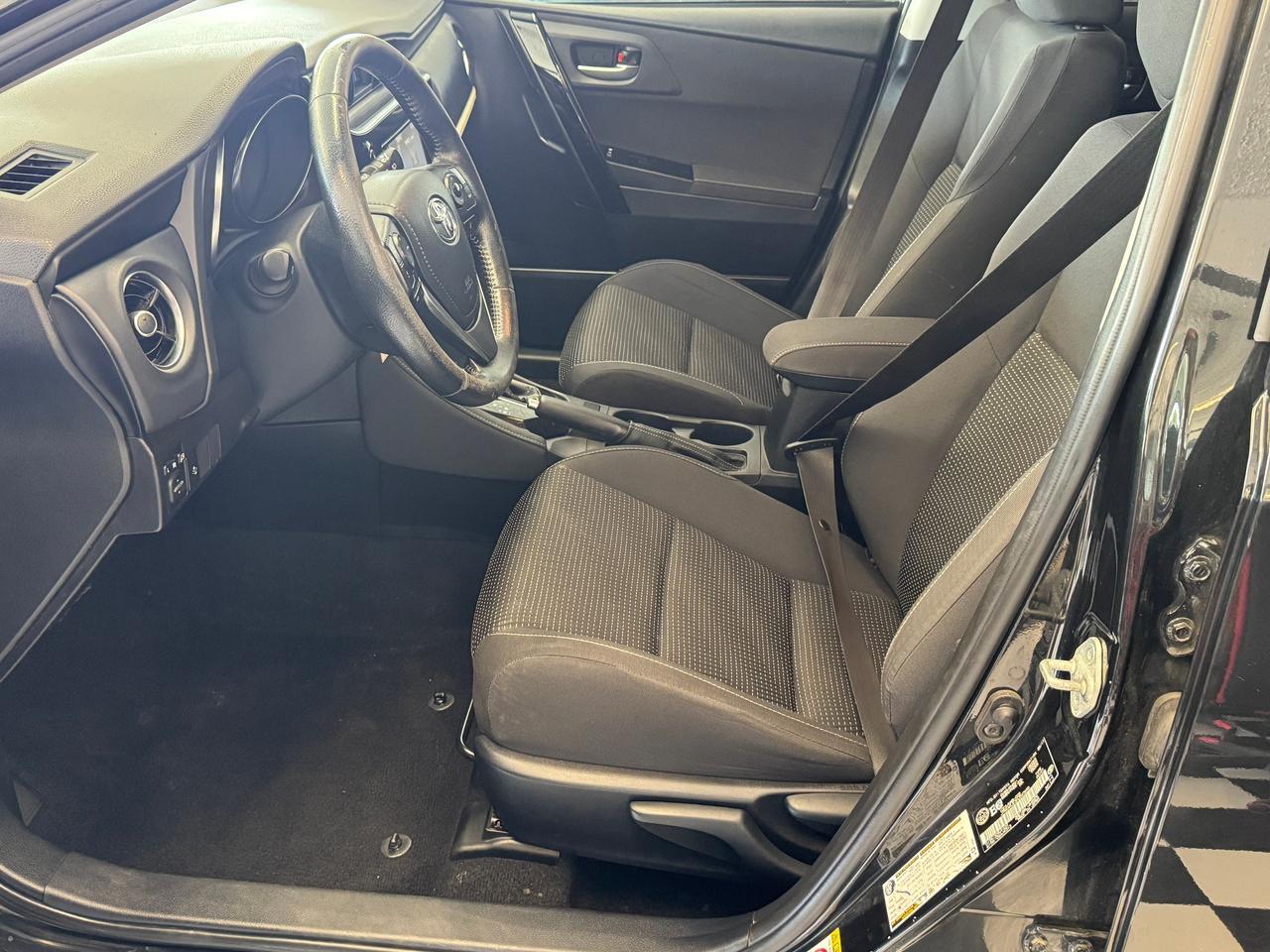 2017 Toyota Corolla iM New Tires+Camera+Heated Seats+Tinted+ACCIDENT FREE Photo