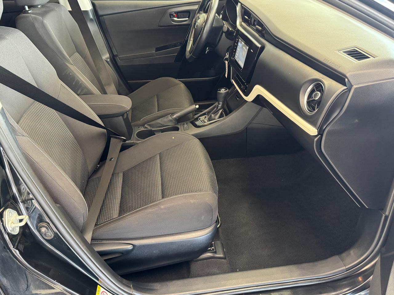 2017 Toyota Corolla iM New Tires+Camera+Heated Seats+Tinted+ACCIDENT FREE Photo