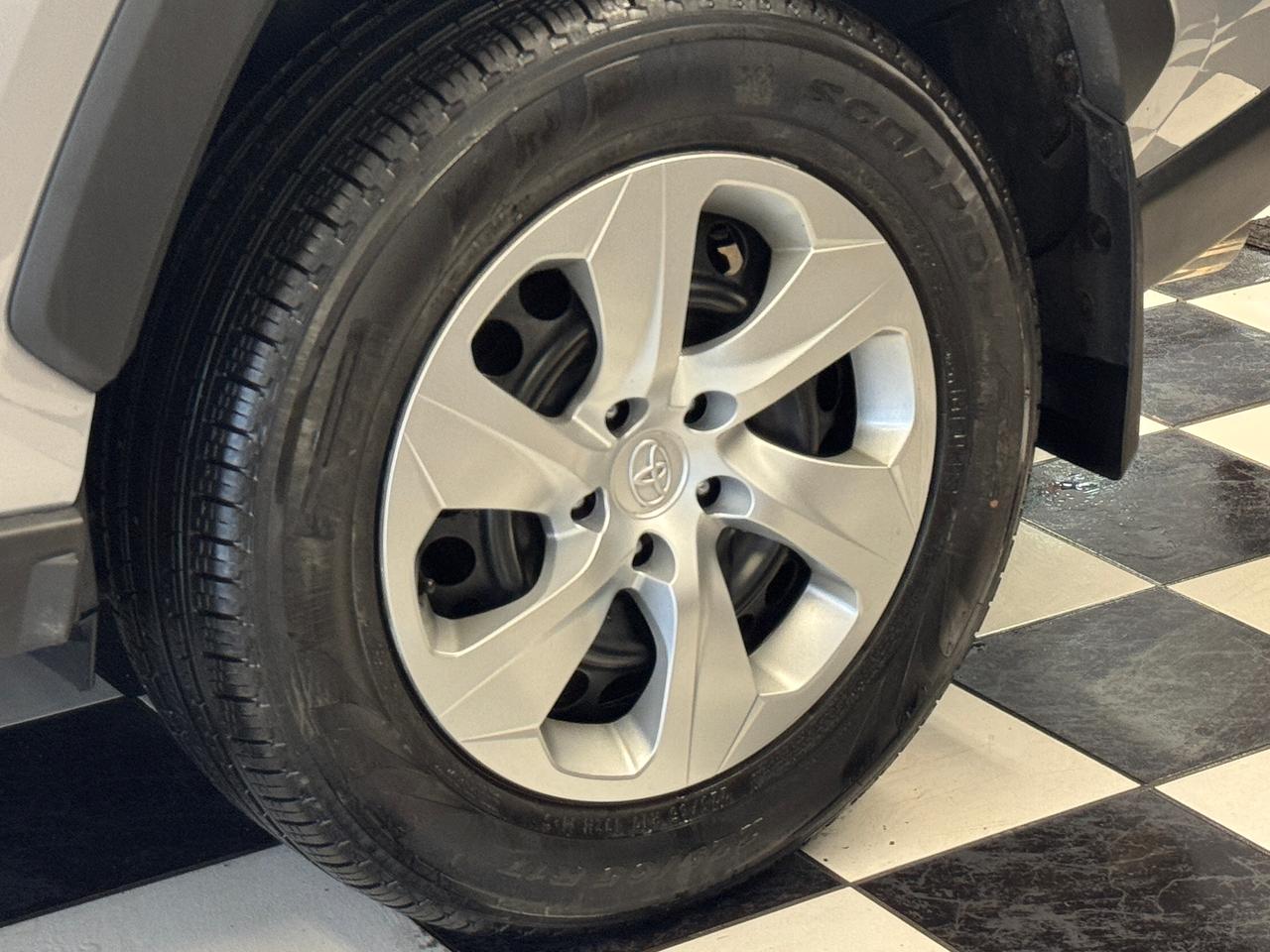 2021 Toyota RAV4 LE+Adaptive Cruise+LaneKeep+ApplePlay+CLEAN CARFAX Photo