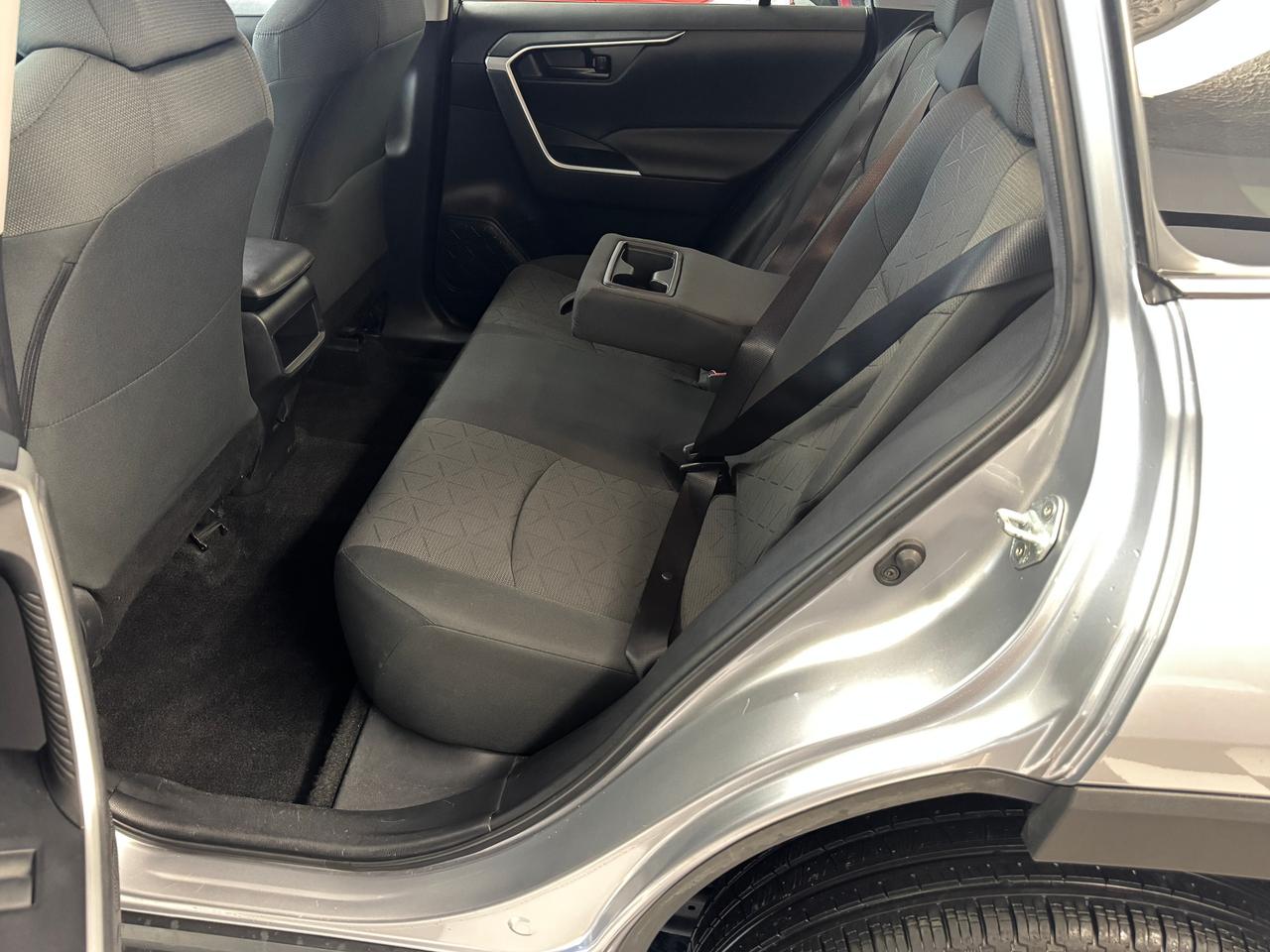 2021 Toyota RAV4 LE+Adaptive Cruise+LaneKeep+ApplePlay+CLEAN CARFAX Photo