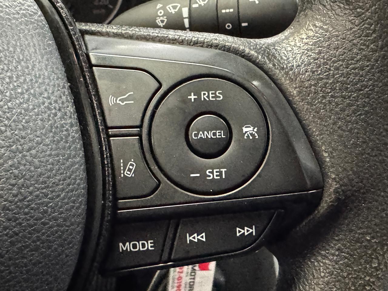2021 Toyota RAV4 LE+Adaptive Cruise+LaneKeep+ApplePlay+CLEAN CARFAX Photo