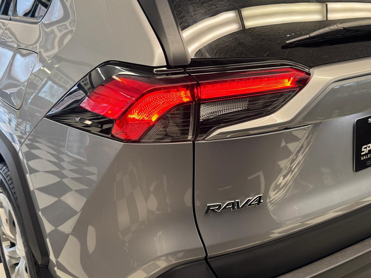 2021 Toyota RAV4 LE+Adaptive Cruise+LaneKeep+ApplePlay+CLEAN CARFAX Photo