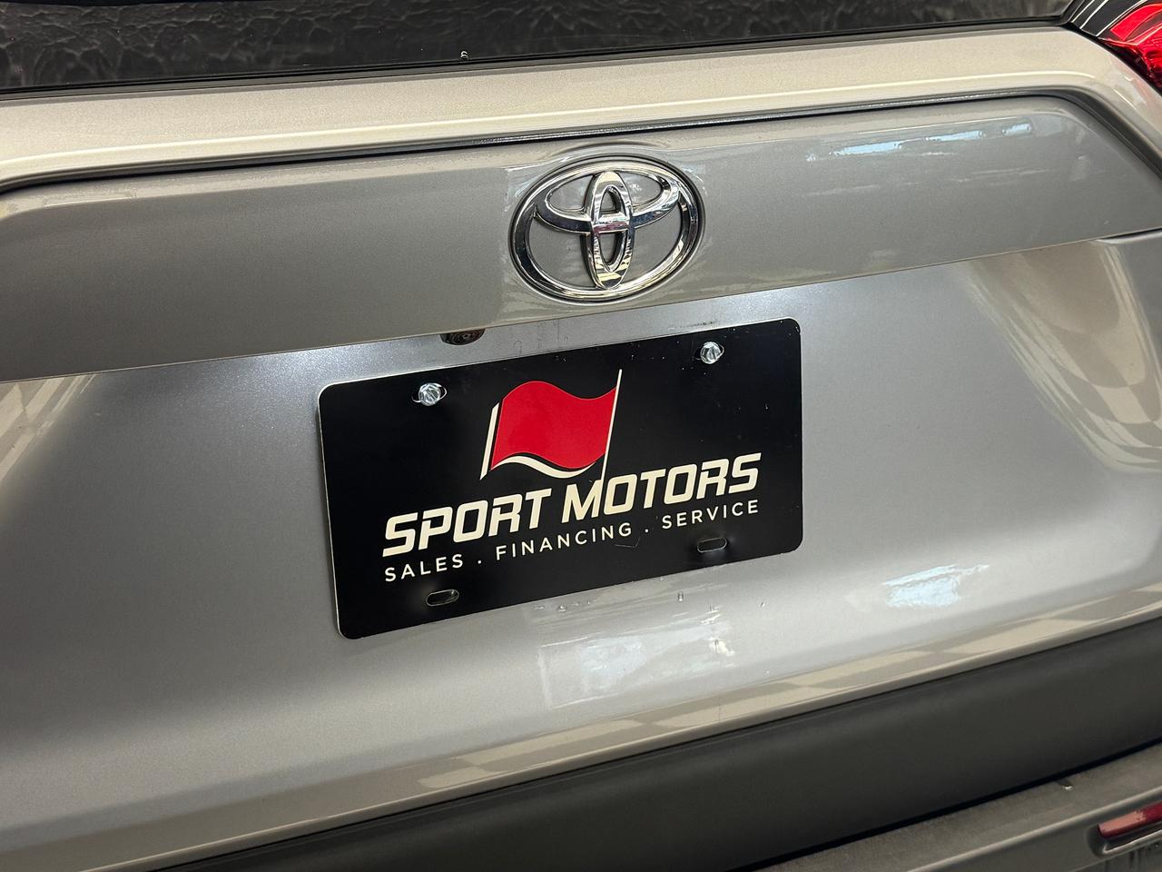2021 Toyota RAV4 LE+Adaptive Cruise+LaneKeep+ApplePlay+CLEAN CARFAX Photo