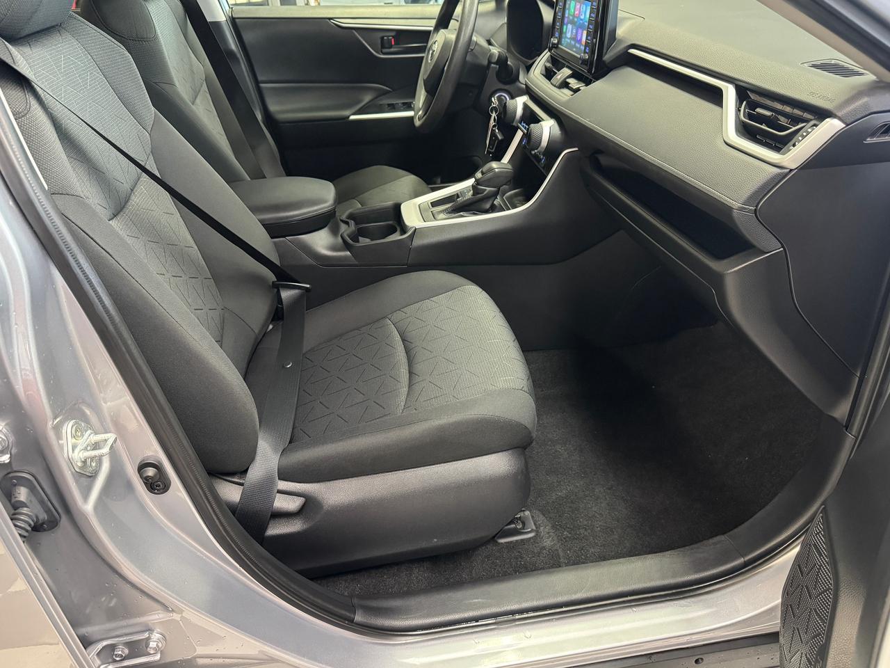 2021 Toyota RAV4 LE+Adaptive Cruise+LaneKeep+ApplePlay+CLEAN CARFAX Photo