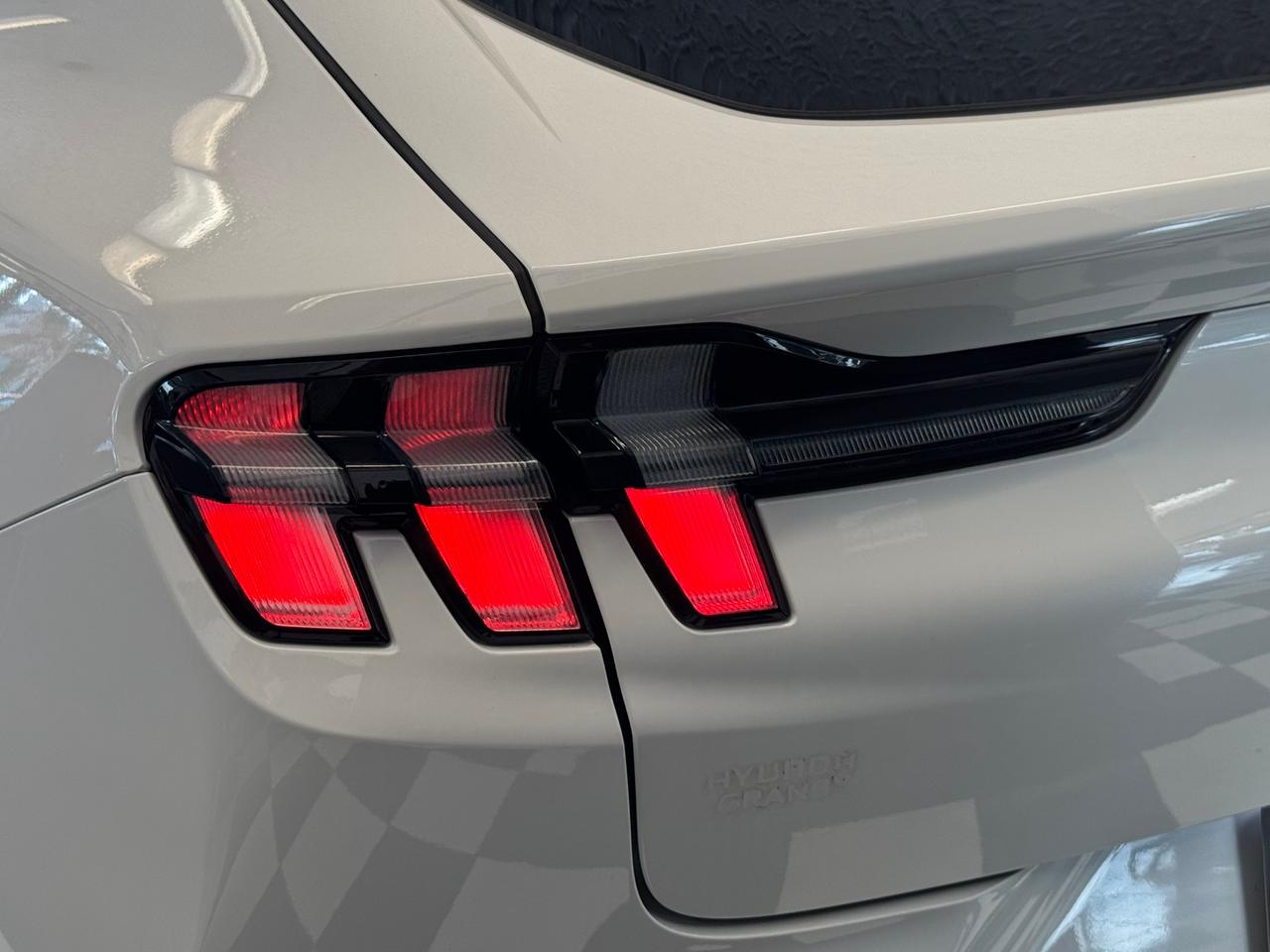 2021 Ford Mustang Mach-E Premium AWD+BlueCruise+360 Camera+CLEAN CARFAX Photo
