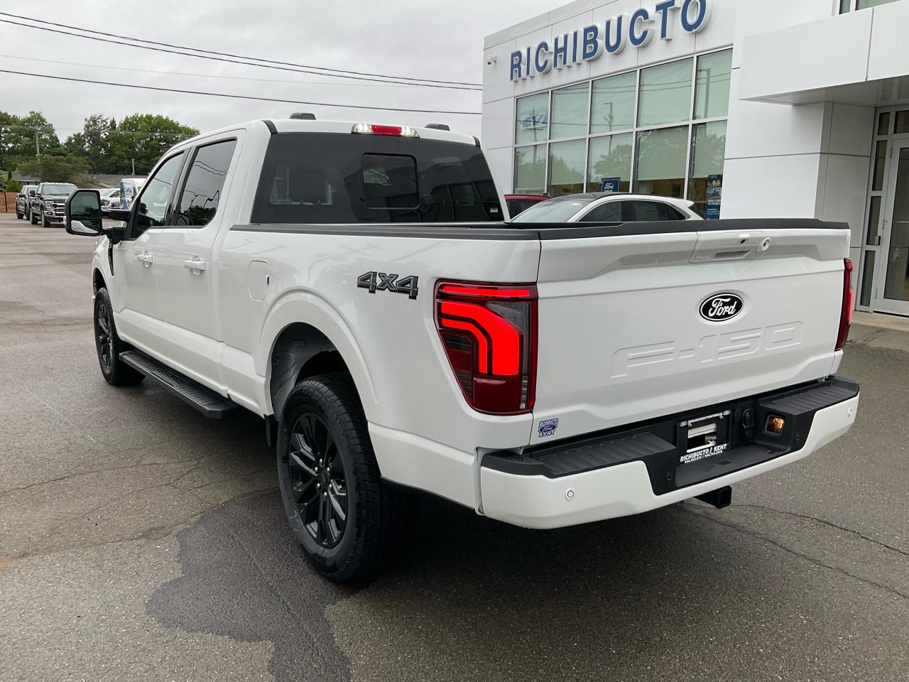 2025 Ford F-150 Lariat Photo4