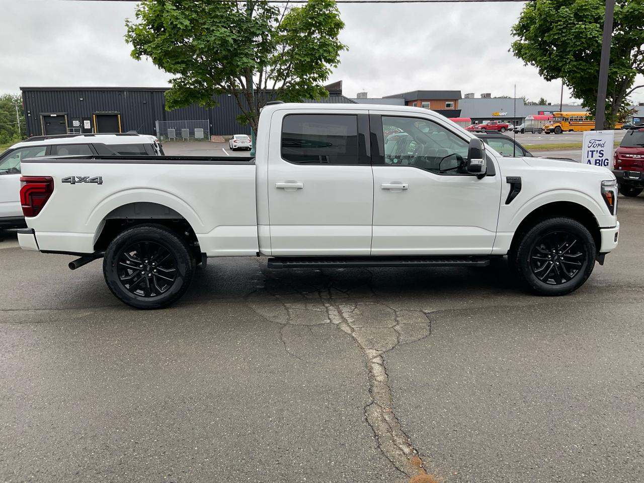2025 Ford F-150 Lariat Photo5