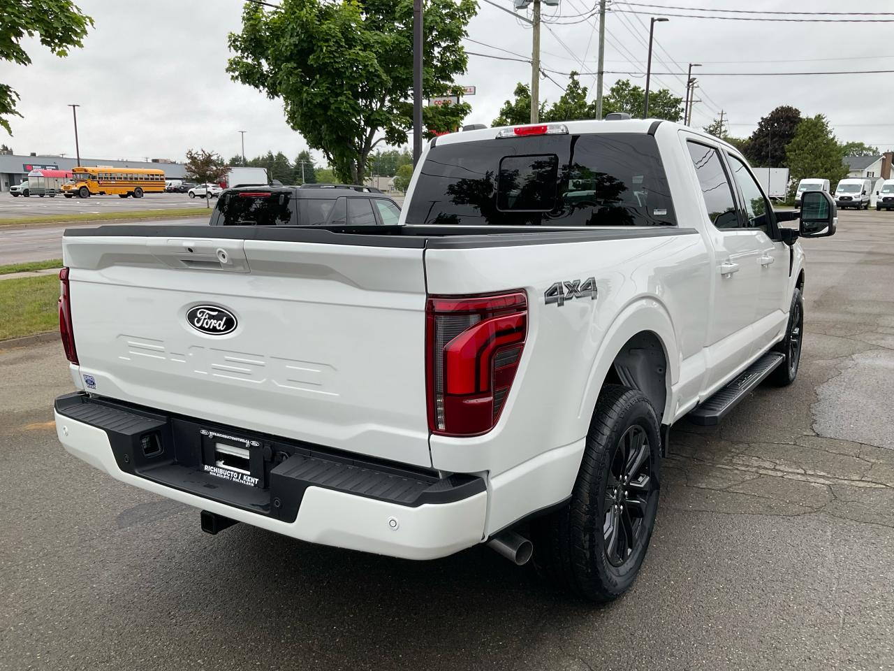 2025 Ford F-150 Lariat Photo5