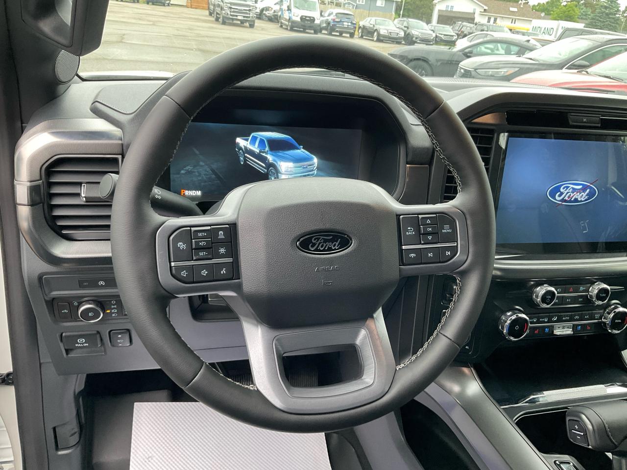 2025 Ford F-150 Lariat Photo5