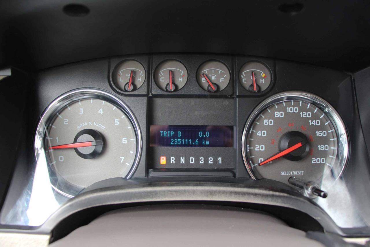 2010 Ford F-150 XLT - Photo #25