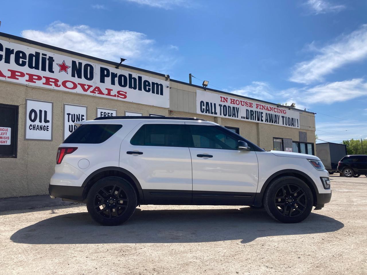 2016 Ford Explorer SPORT - Photo #2