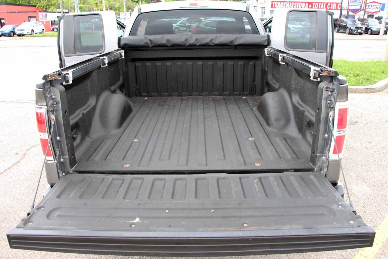 2013 Ford F-150 XLT Photo