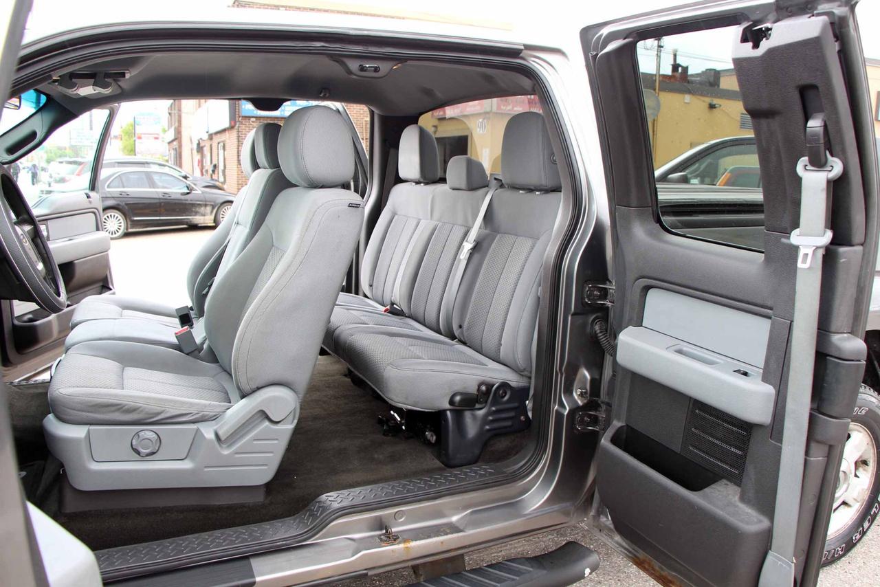 2013 Ford F-150 XLT Photo
