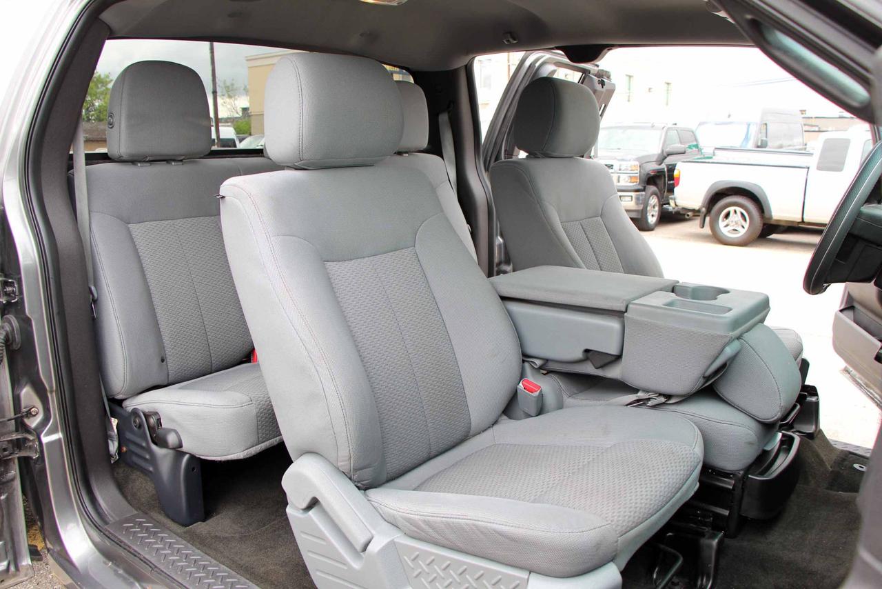 2013 Ford F-150 XLT Photo