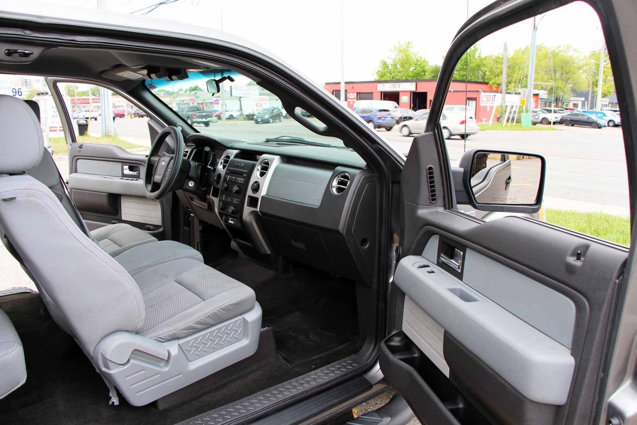 2013 Ford F-150 XLT Photo