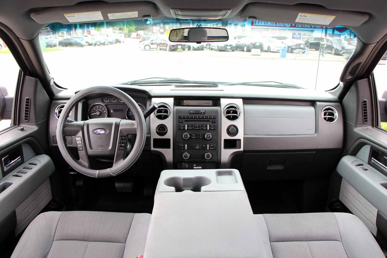 2013 Ford F-150 XLT Photo