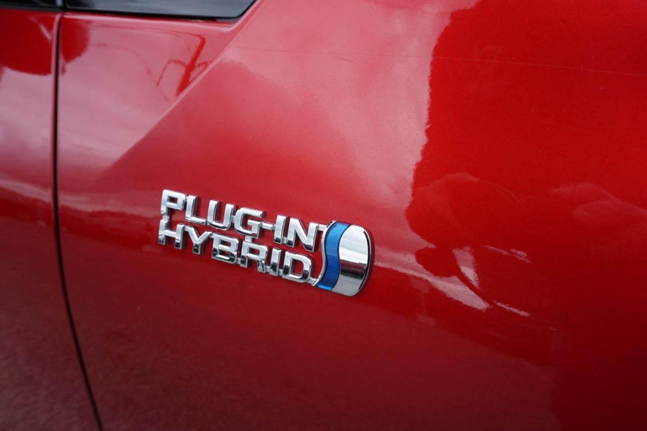 2019 Toyota Prius Prime PREMIUM PLUG-IN CERTIFIED *FREE ACCIDENT* NAV CAMERA HEATED SEAT/STEERING LANE DEPARTURE - Photo #34