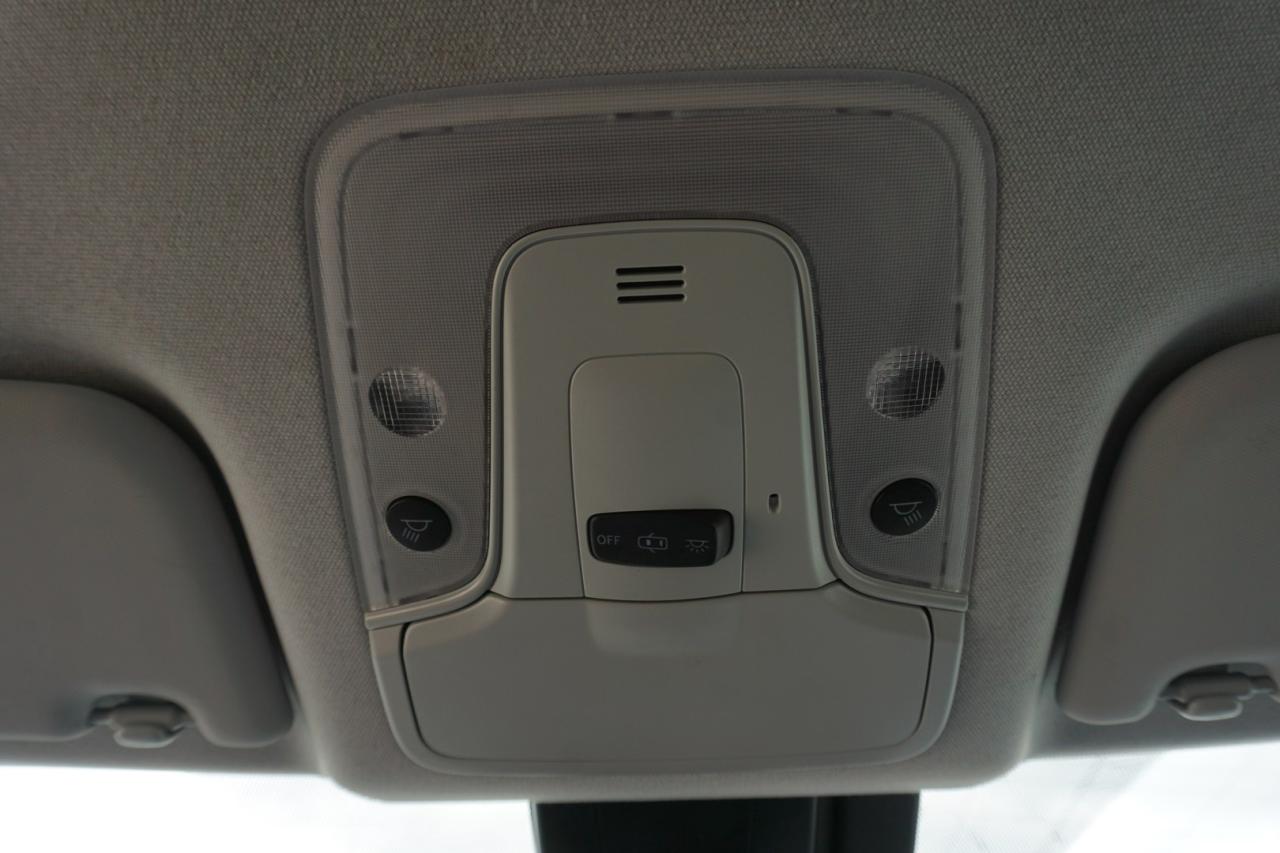 2019 Toyota Prius Prime PREMIUM PLUG-IN CERTIFIED *FREE ACCIDENT* NAV CAMERA HEATED SEAT/STEERING LANE DEPARTURE - Photo #32